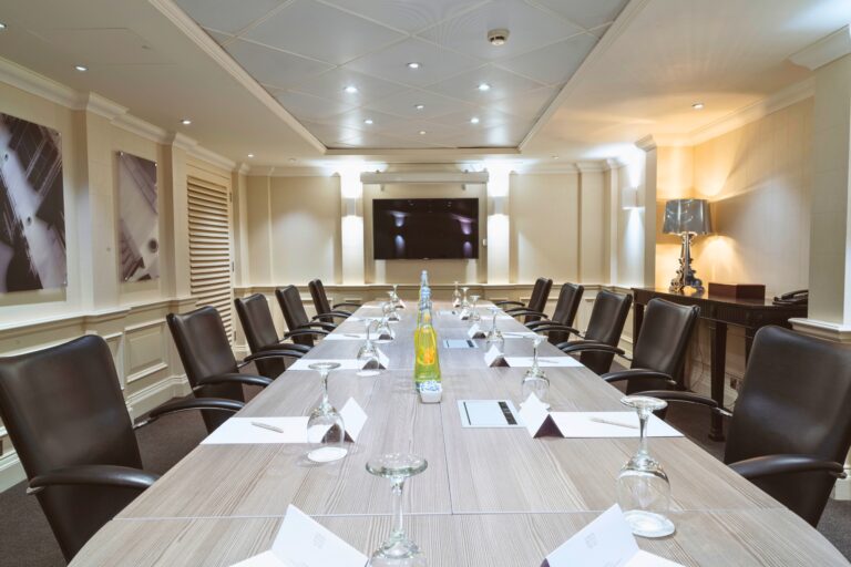 Dickens suite training room, London Bridge Hotel