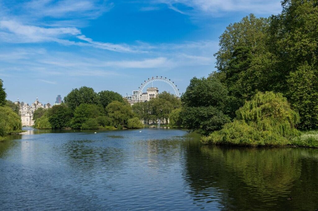 things to do in london in summer - st james park